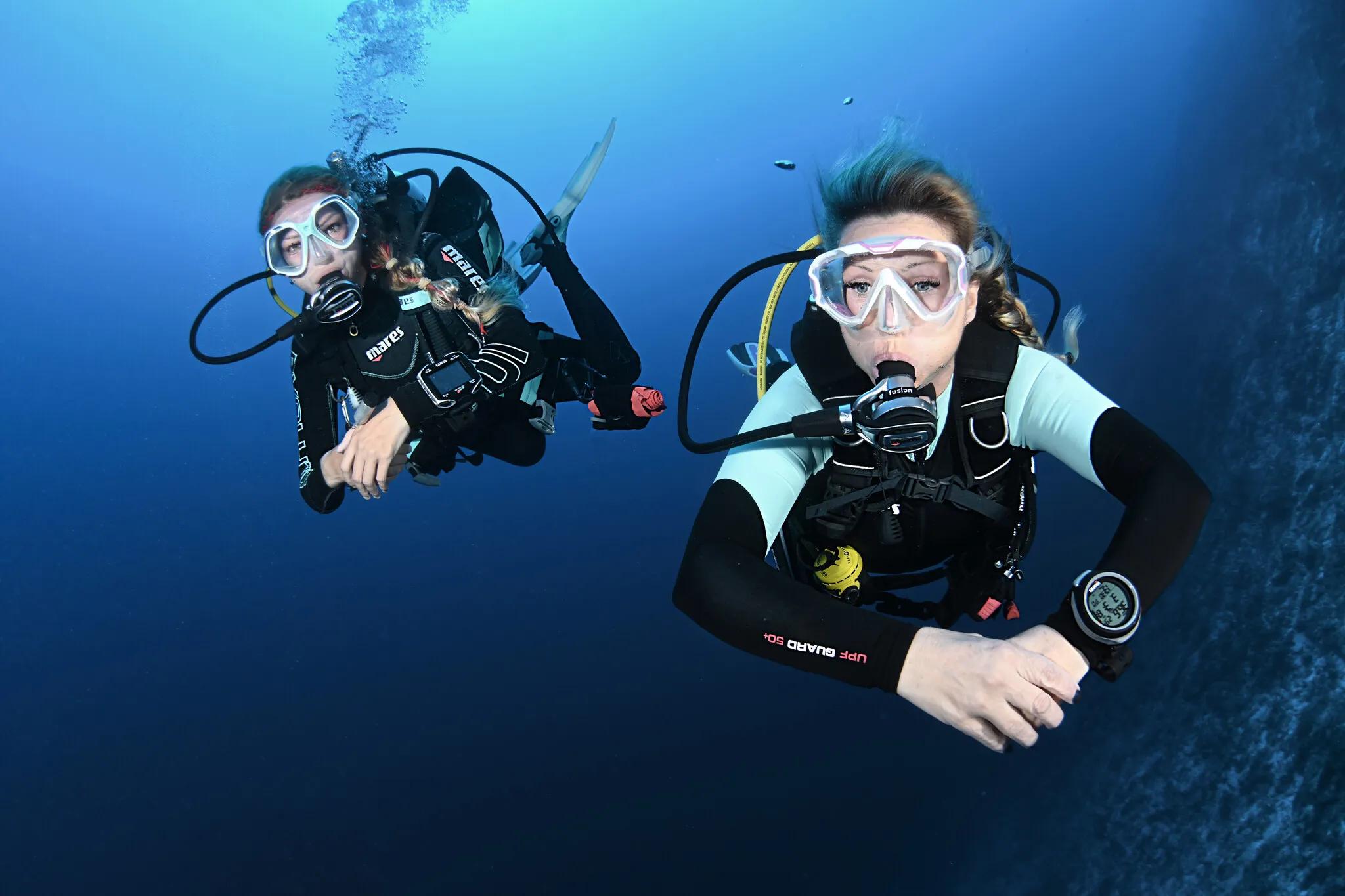 Explore underwater life with the Mares Puck 4 | Lucas Divestore