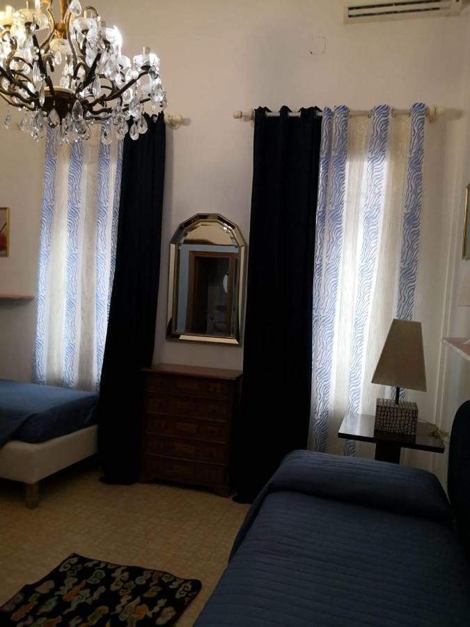 Vierpersoonskamer met Eigen Badkamer