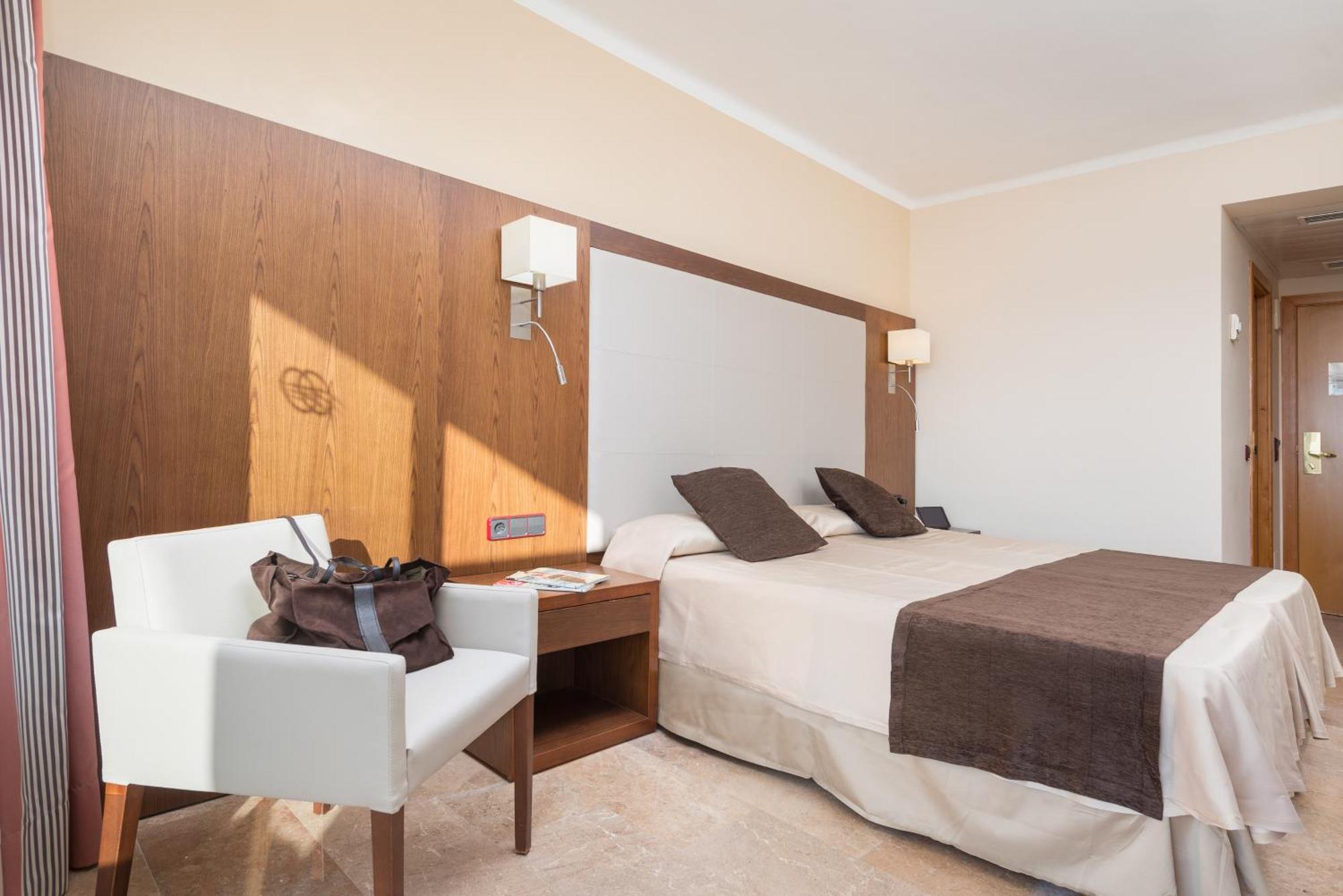 Double or Twin Room with Balcony