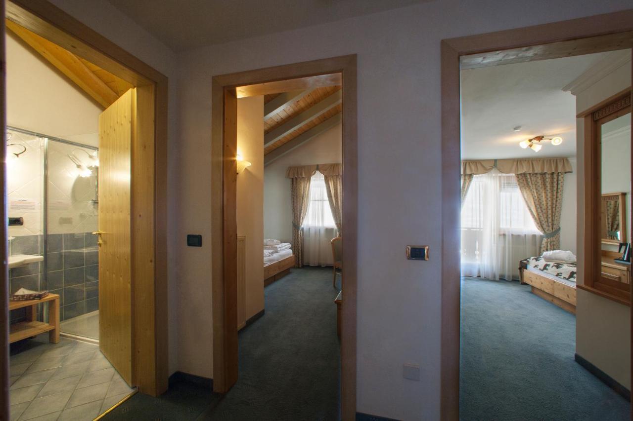 Camera Familiare con Bagno in Comune