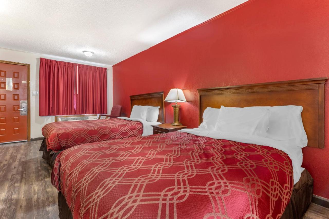 Double Room with Two Double Beds - Smoking