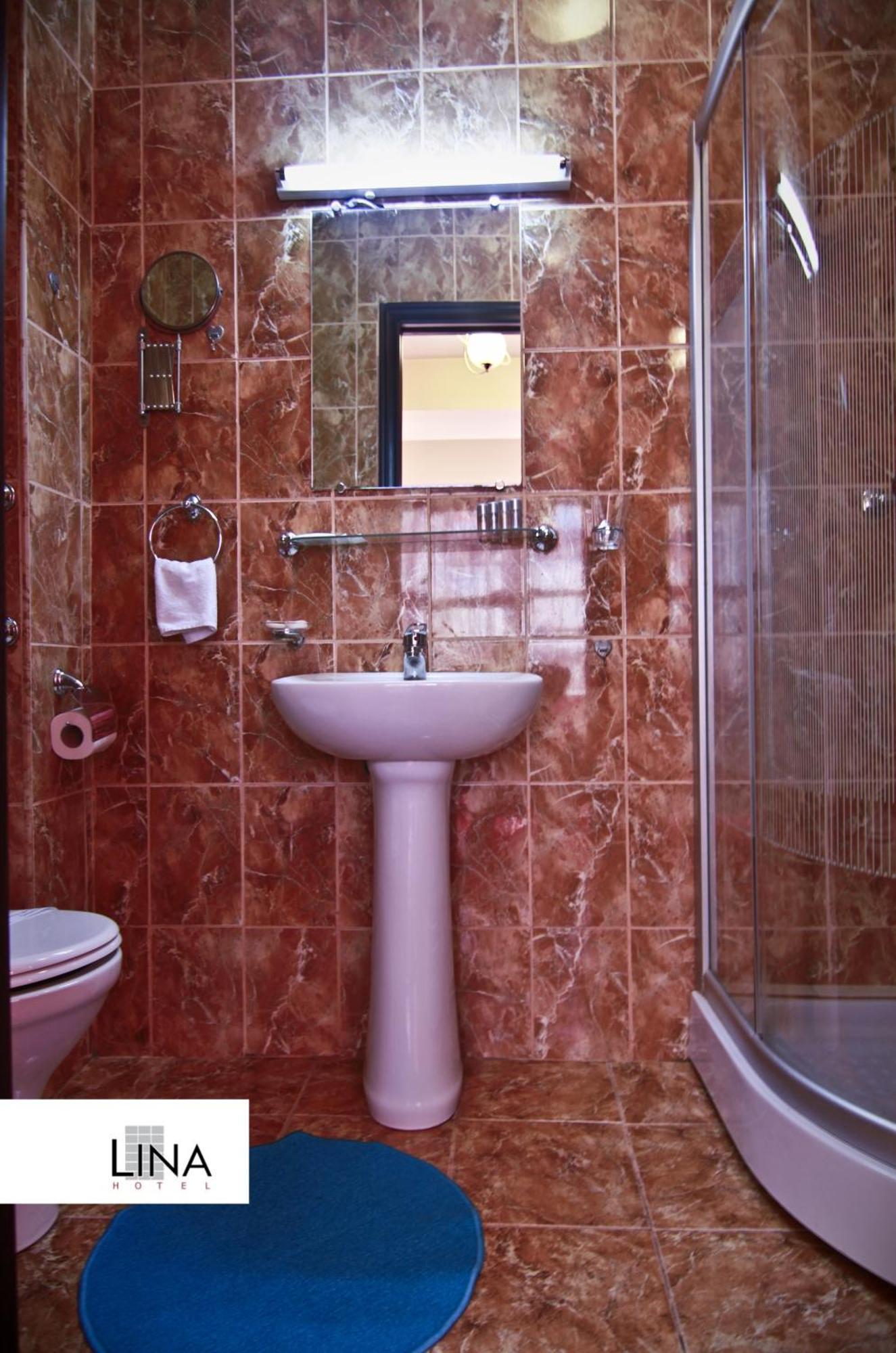 Camera Doppia con Letti Singoli