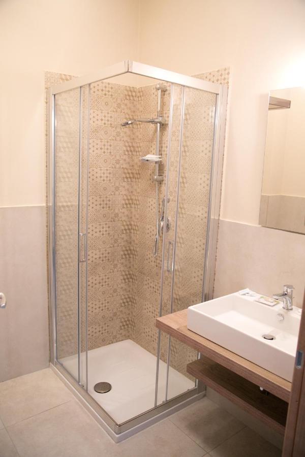 Quadruple Room,1033076420:JPEG