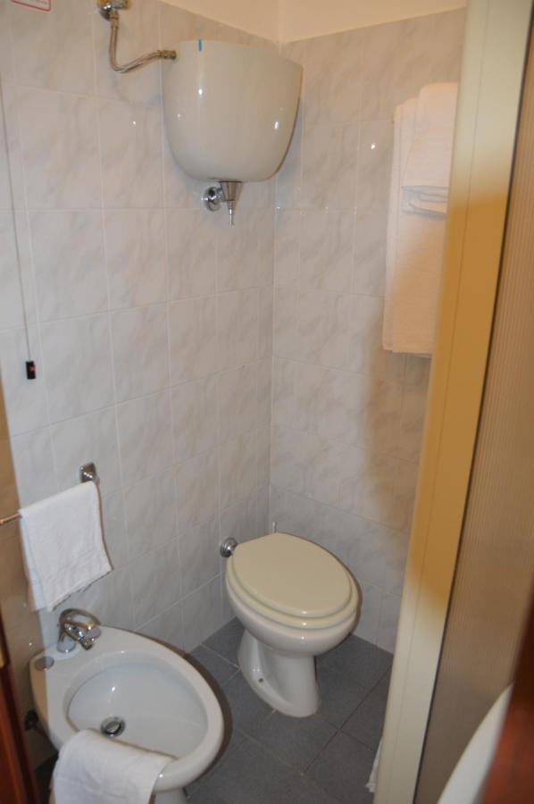Single Room,1039120561:JPEG