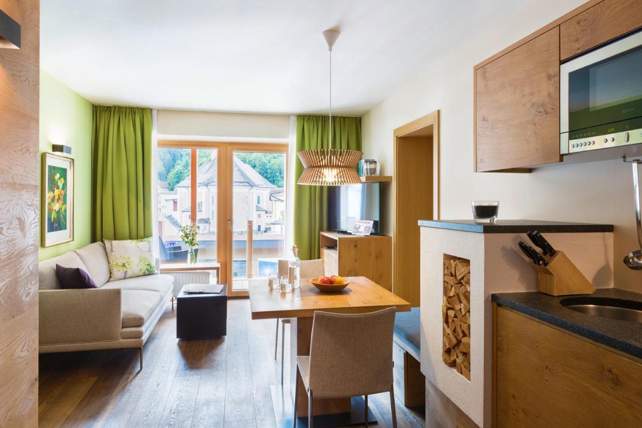 One-Bedroom Suite,687318258:JPEG