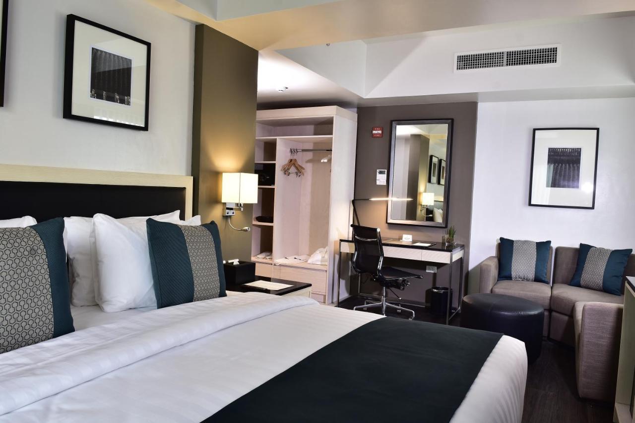 1 King Bed, Large Room,1283790670:JPEG
