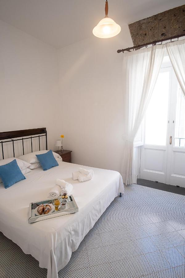 One-Bedroom Apartment with Balcony (3 Adults)