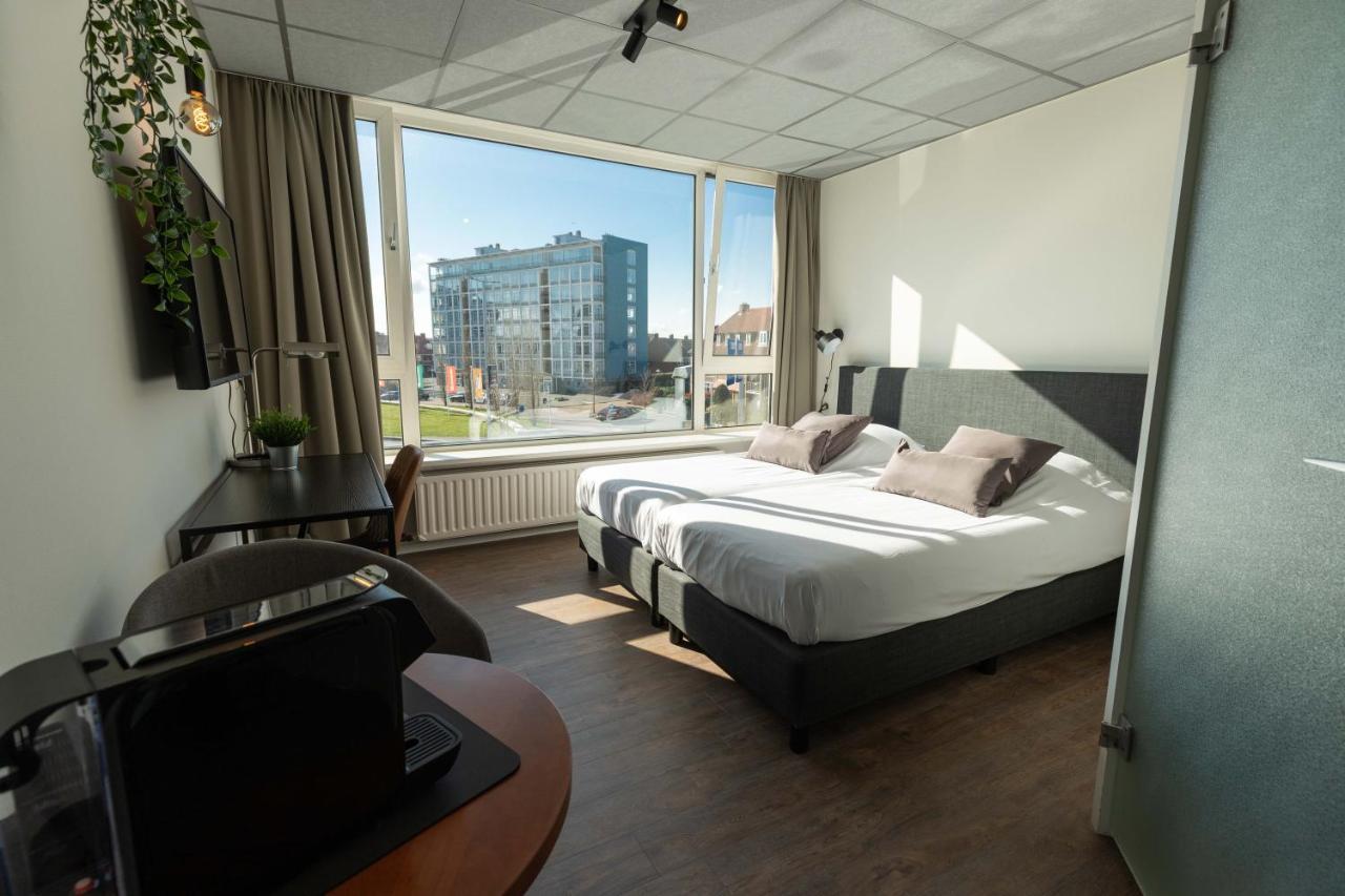 Large Twin Room