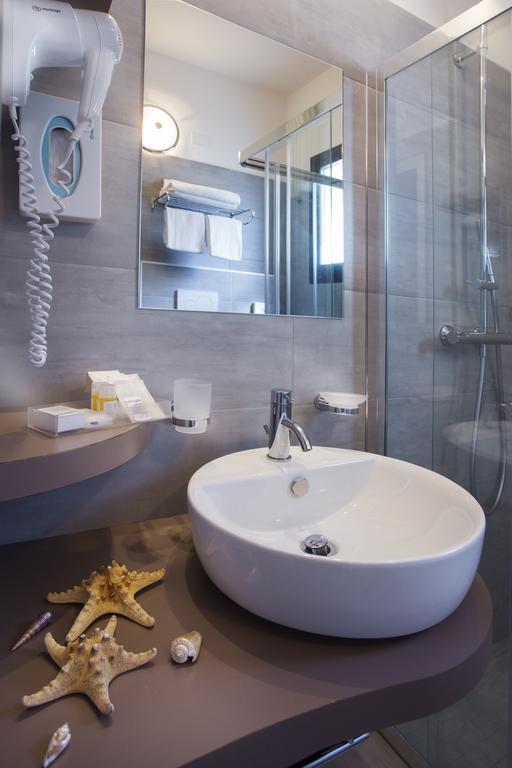 Deluxe Double or Twin Room,112309677:JPEG