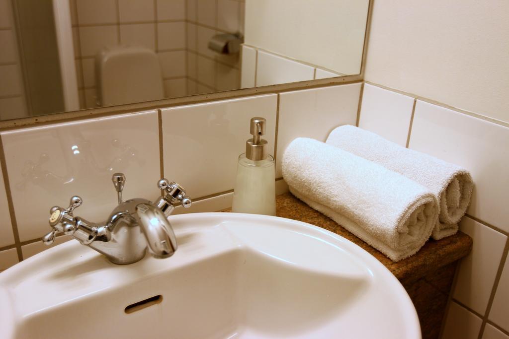 Double or Twin Room Private Bathroom