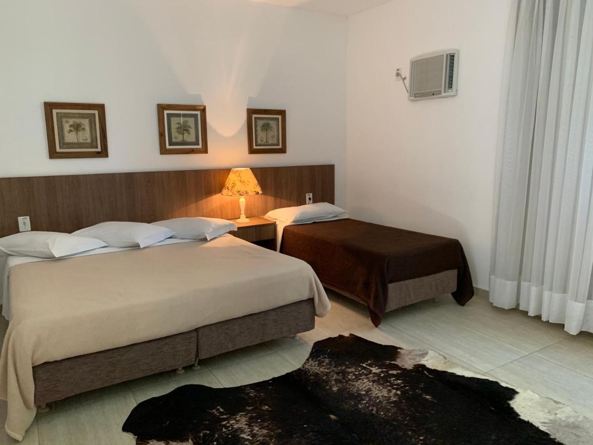 Quarto Triplo Básico
