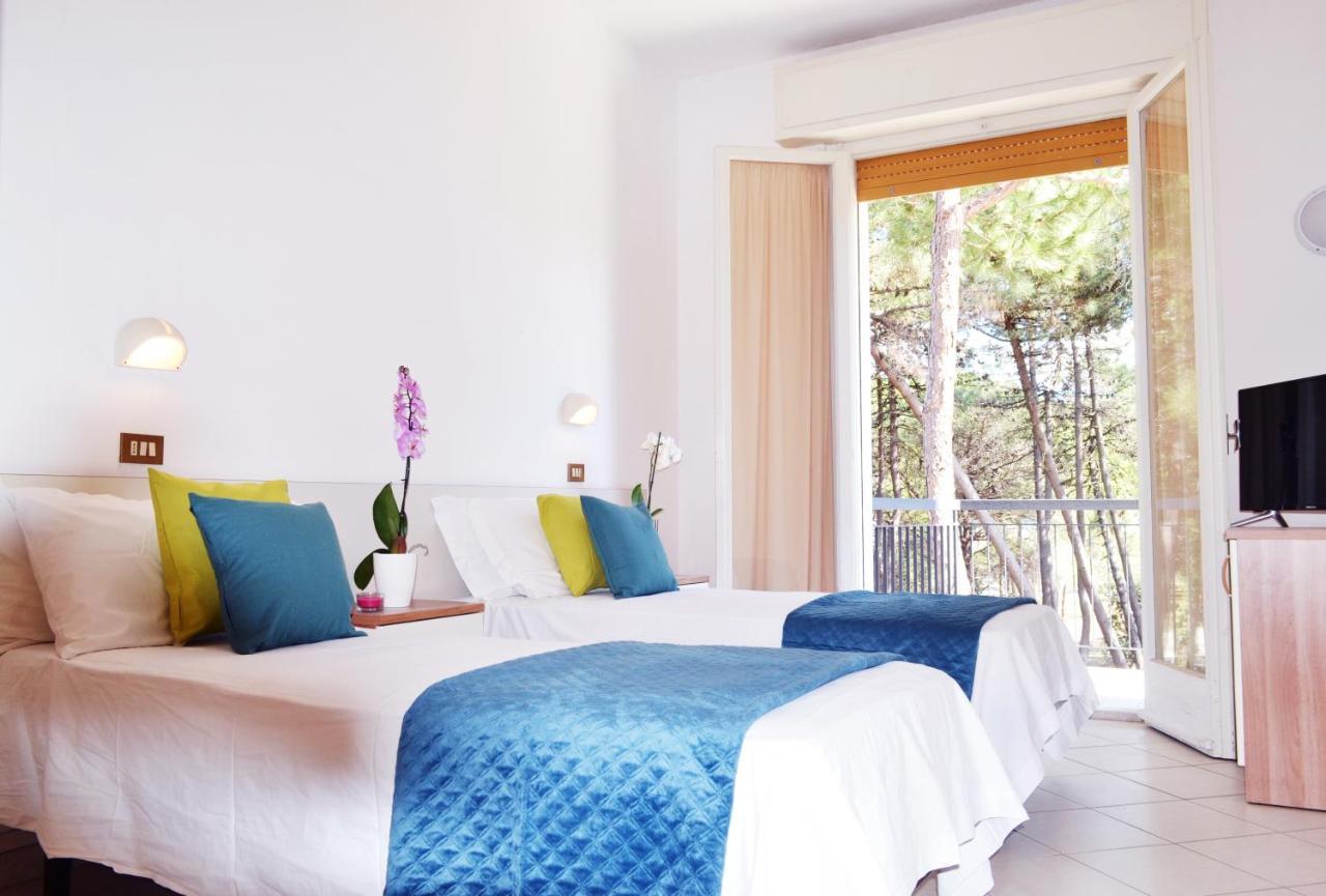 Double or Twin Room,1117446030:JPEG