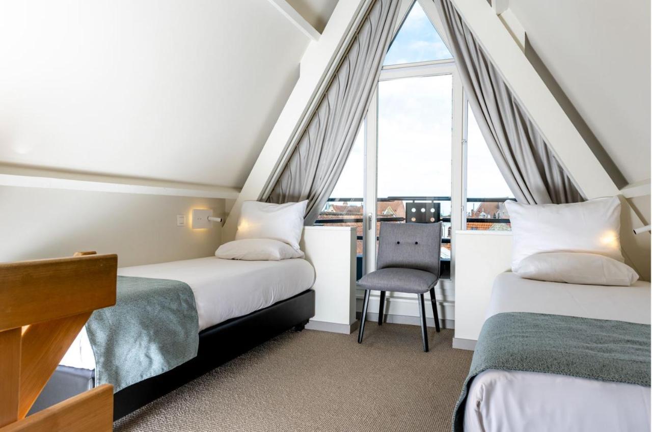 Comfort Tweepersoonskamer met 2 Aparte Bedden en een Bad