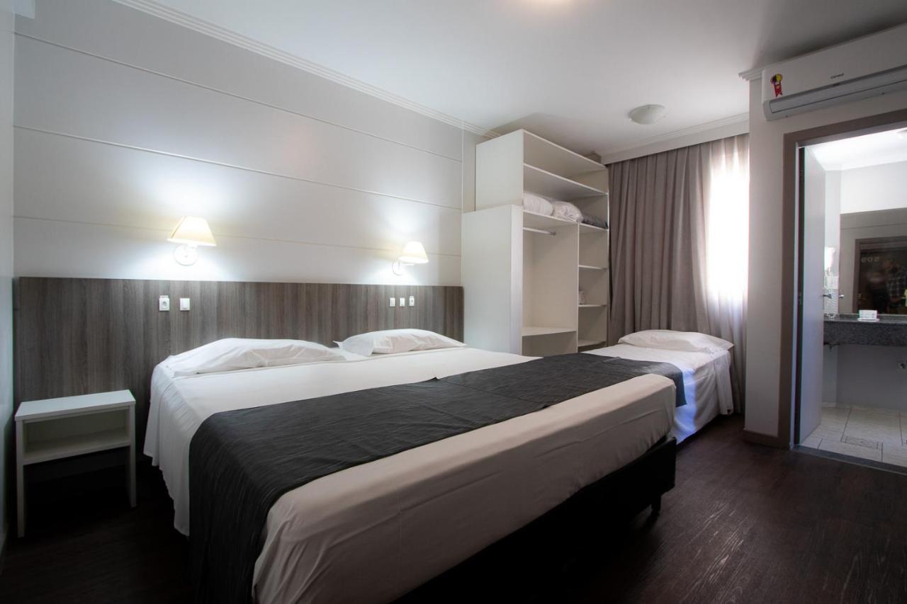Quarto Duplo Standard