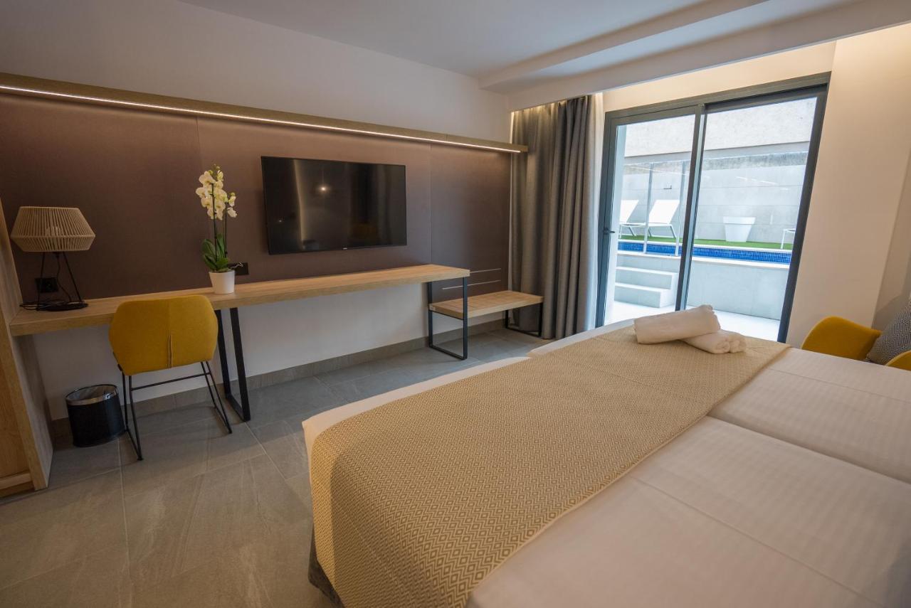 Junior Suite Swim Up