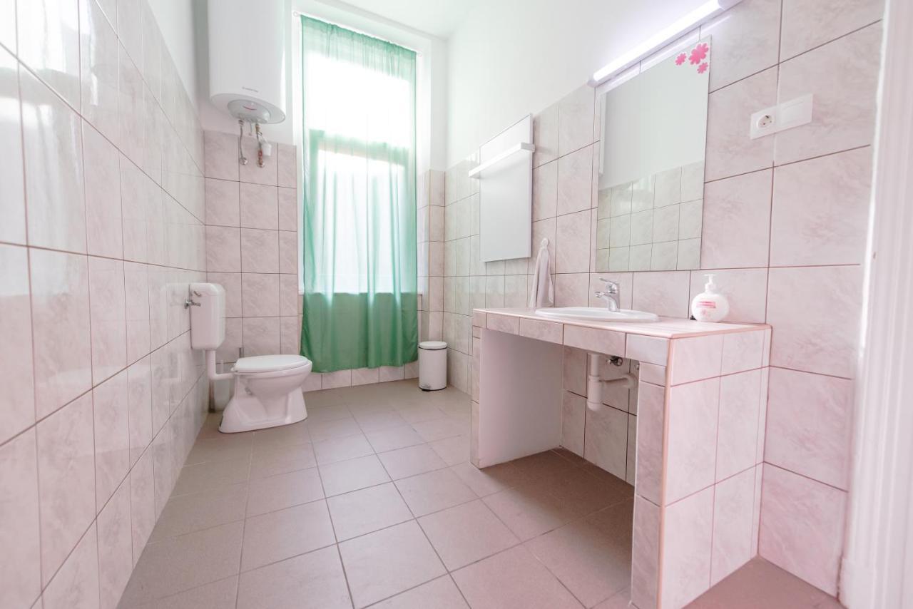 Double Room with Shared Bathroom,1151955633:JPEG
