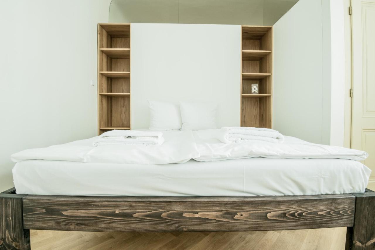 Two-Bedroom Apartment,1173693798:JPEG