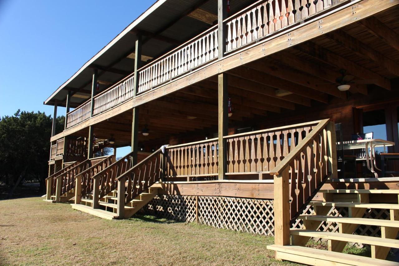 Lodge Suite Upstairs Deluxe w/ Balcony