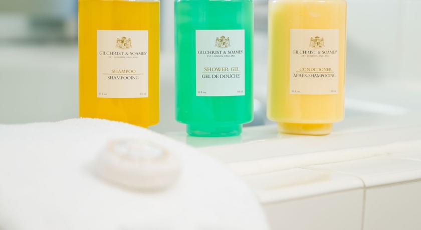 Queen Room with Two Queen Beds,1499613931:JPEG