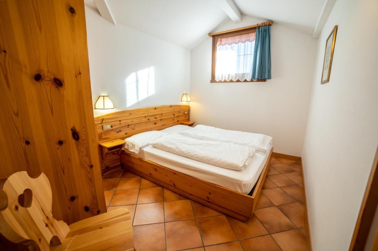 One-Bedroom Apartment,1204813039:JPEG