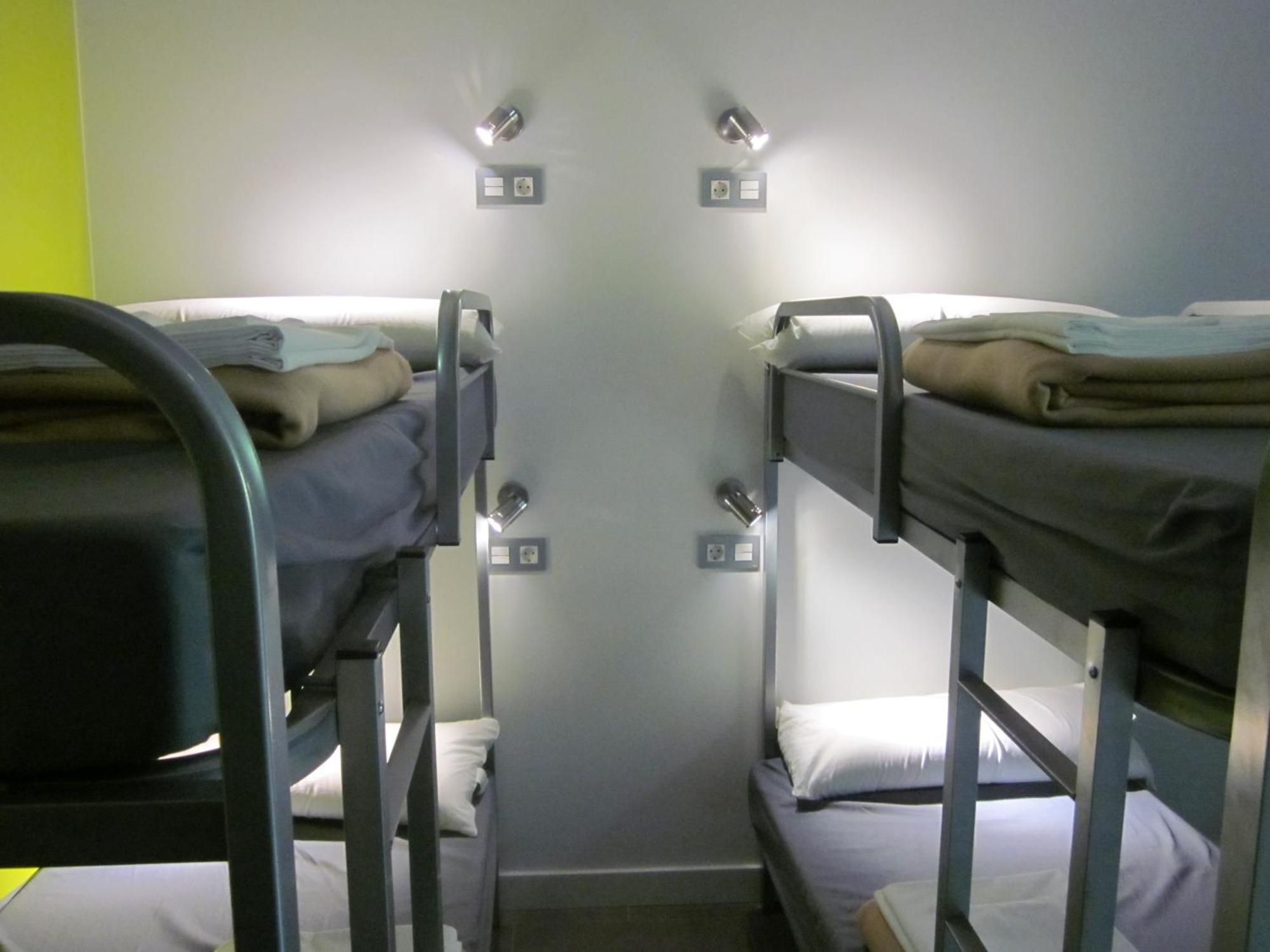 Bed 4-Bed Dormitory Room