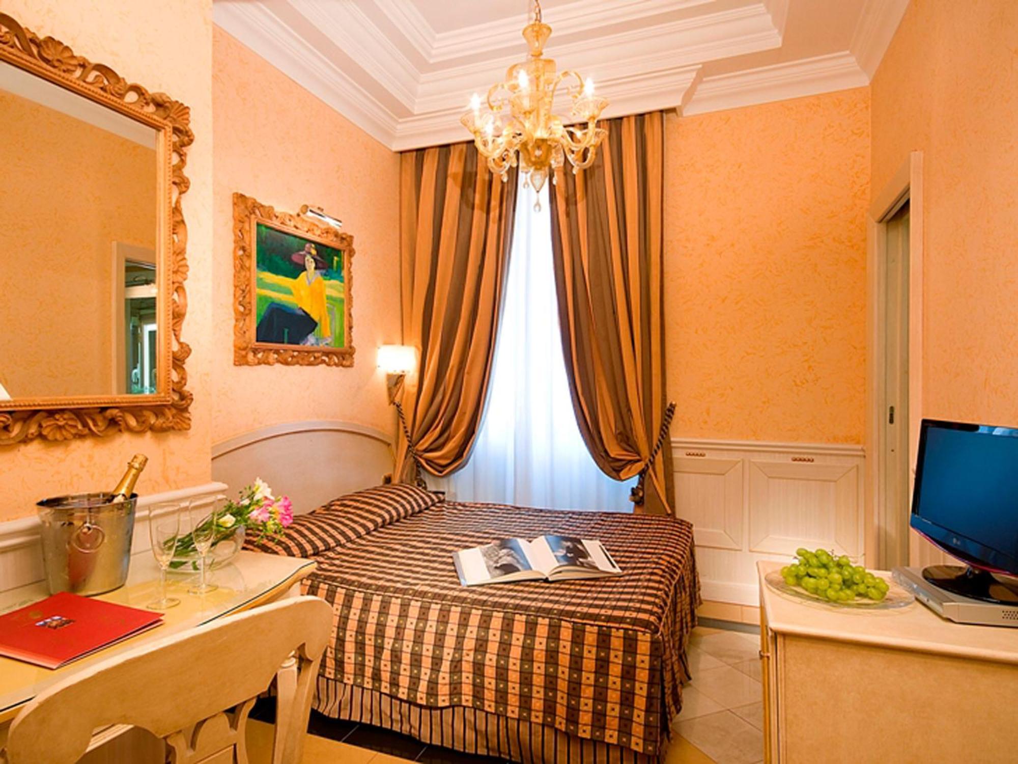 Single Room,1209638500:JPEG