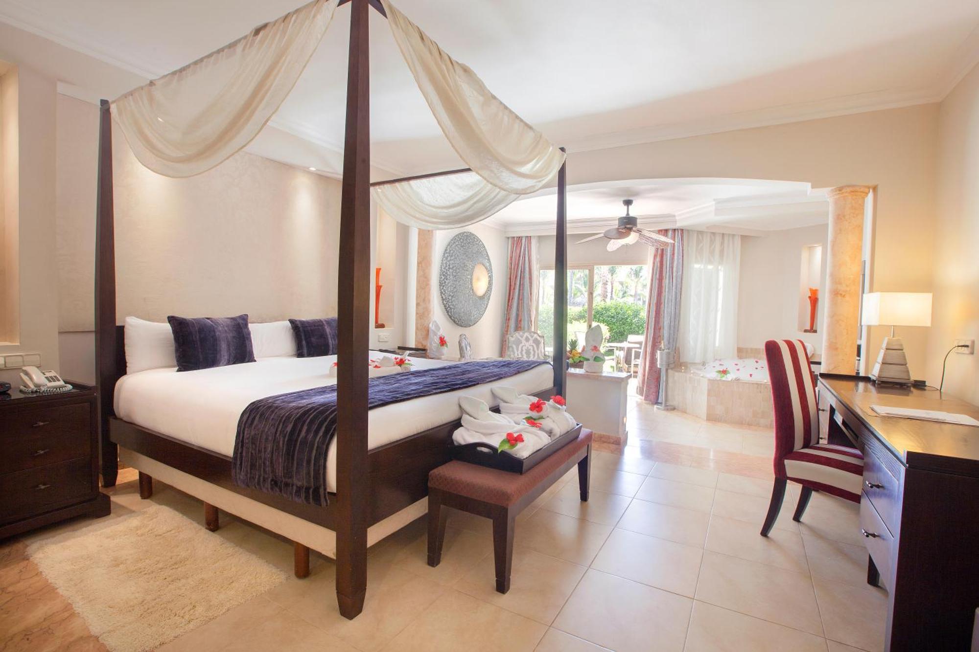 Elegance Club Majestic Jr. Suite - Swim up  (Adults Only, 18+) - Free WiFi