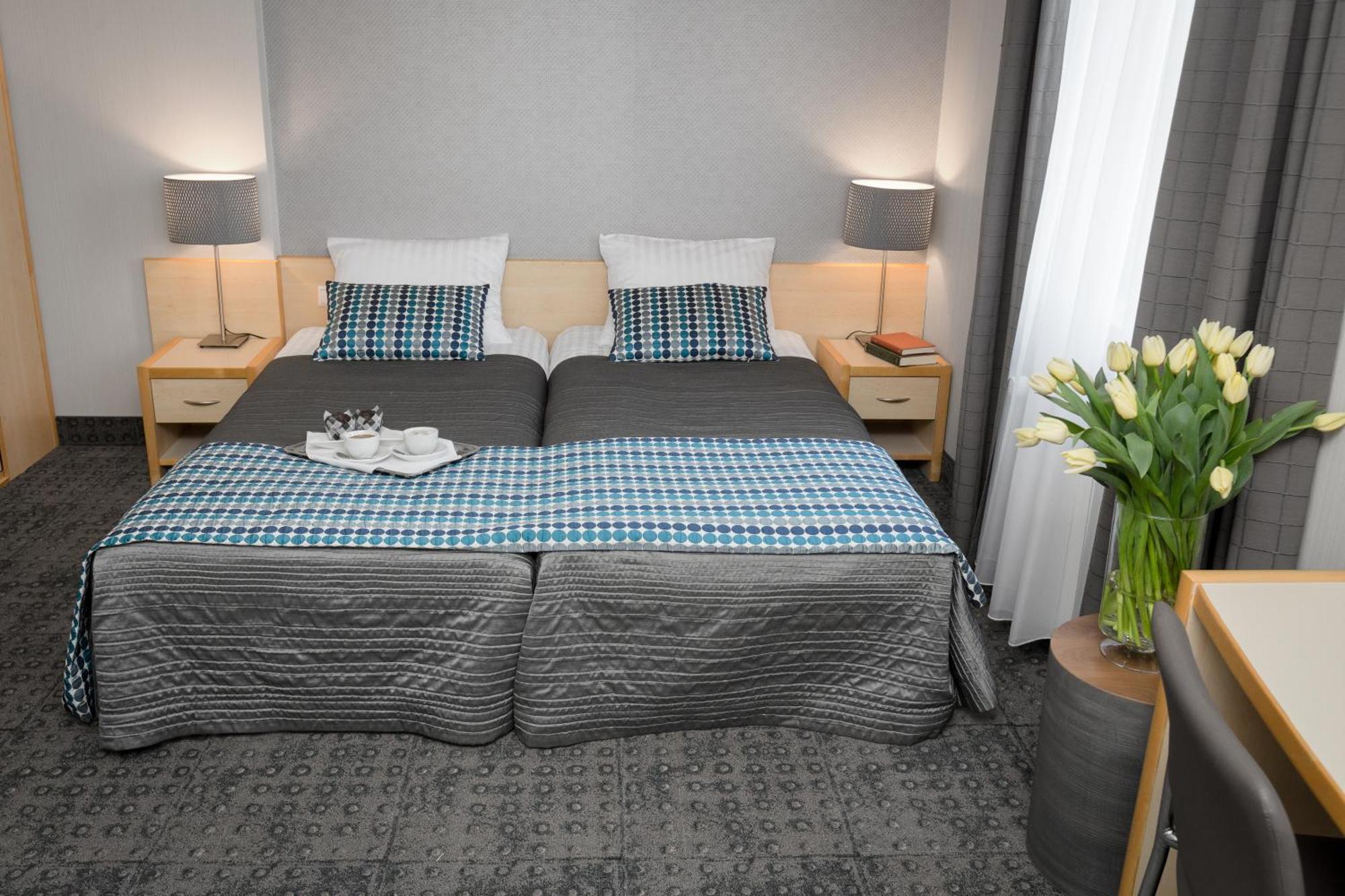 Triple Room,1280191879:JPEG