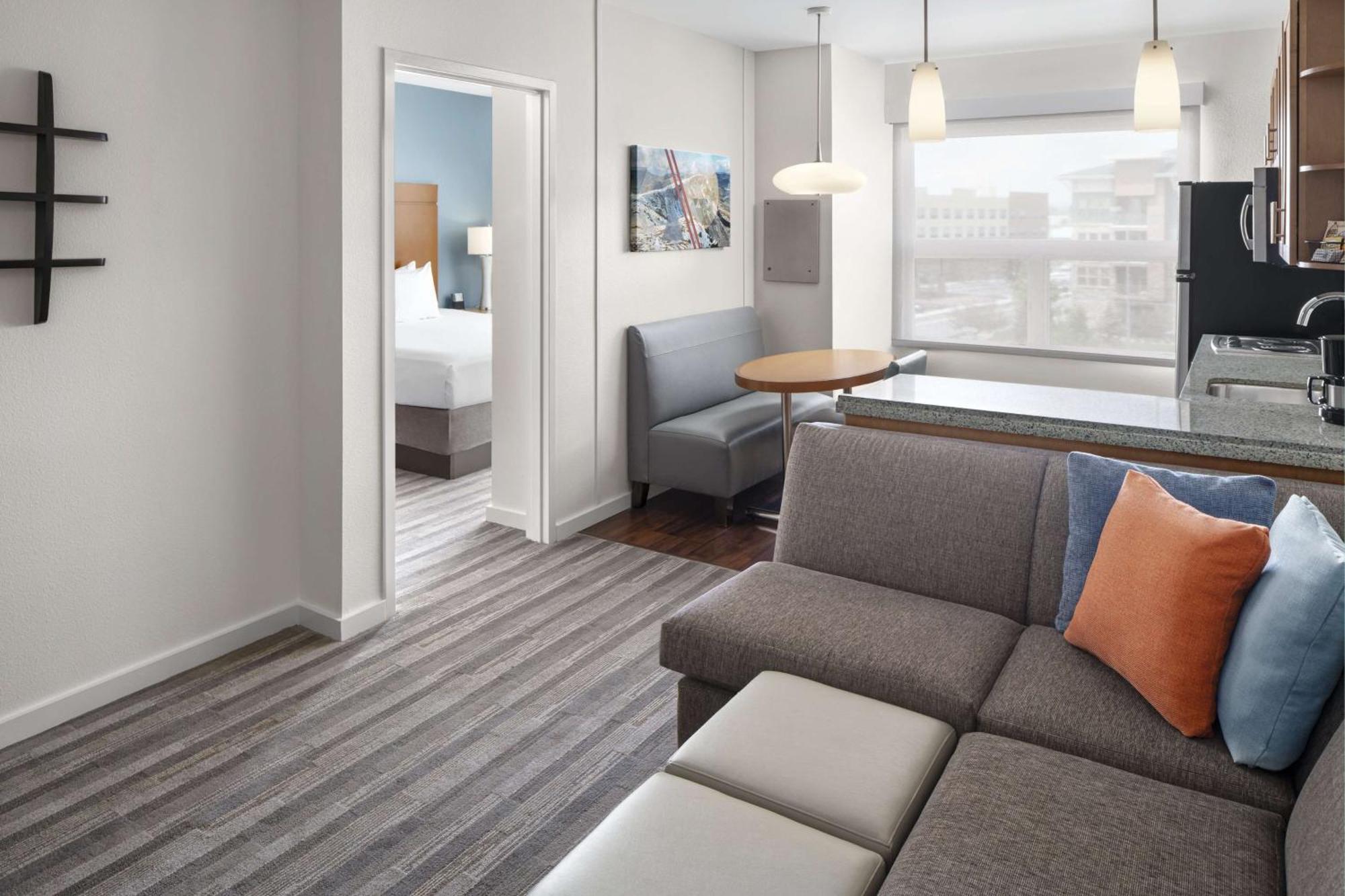 One-Bedroom King Suite