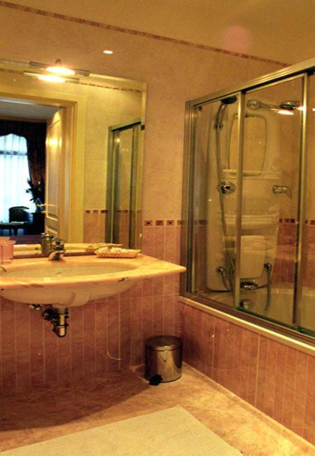 Junior Suite with Canal View (4 Adults)