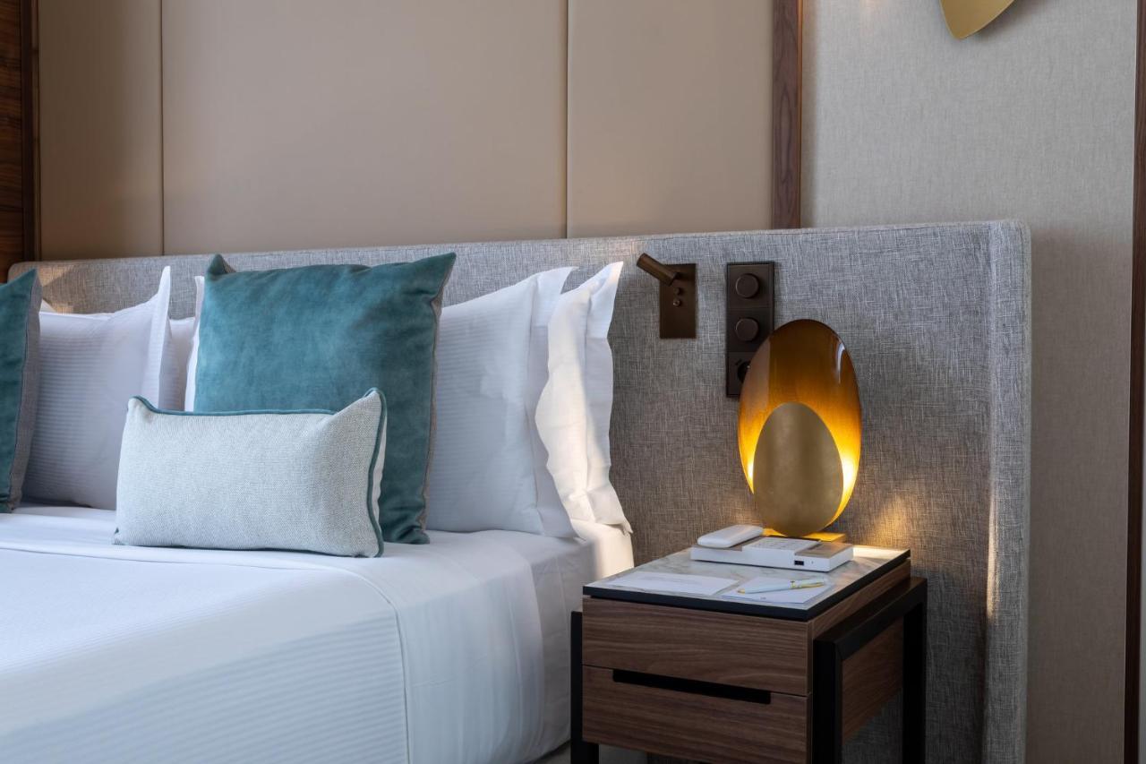 Chambre Lit Queen-Size Classique avec Balcon