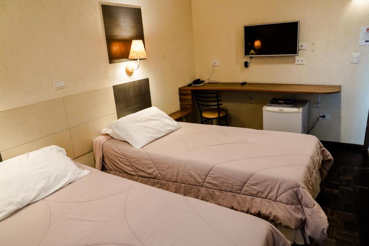 Quarto Duplo