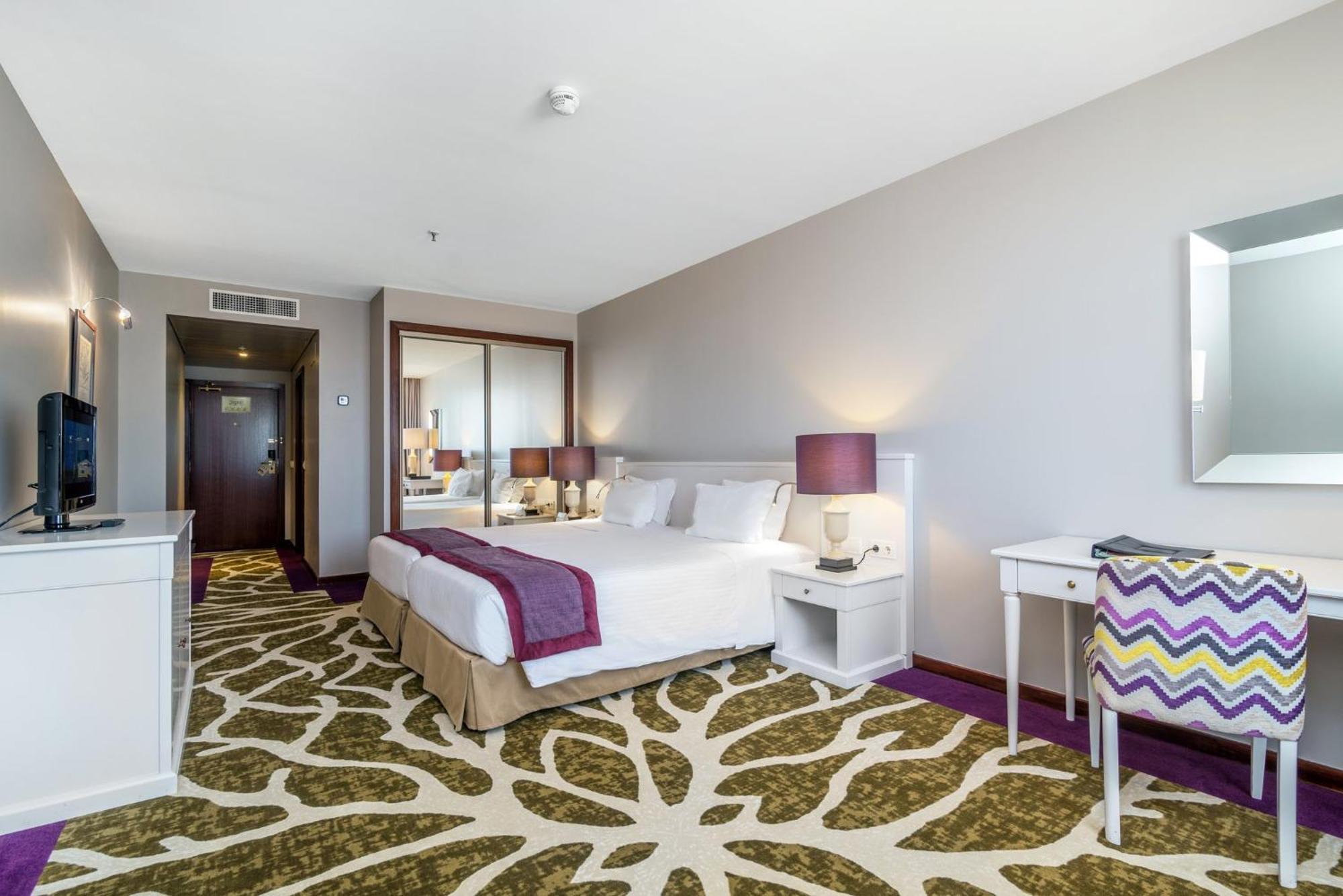 Standard Twin Room with River View,1274319661:JPEG