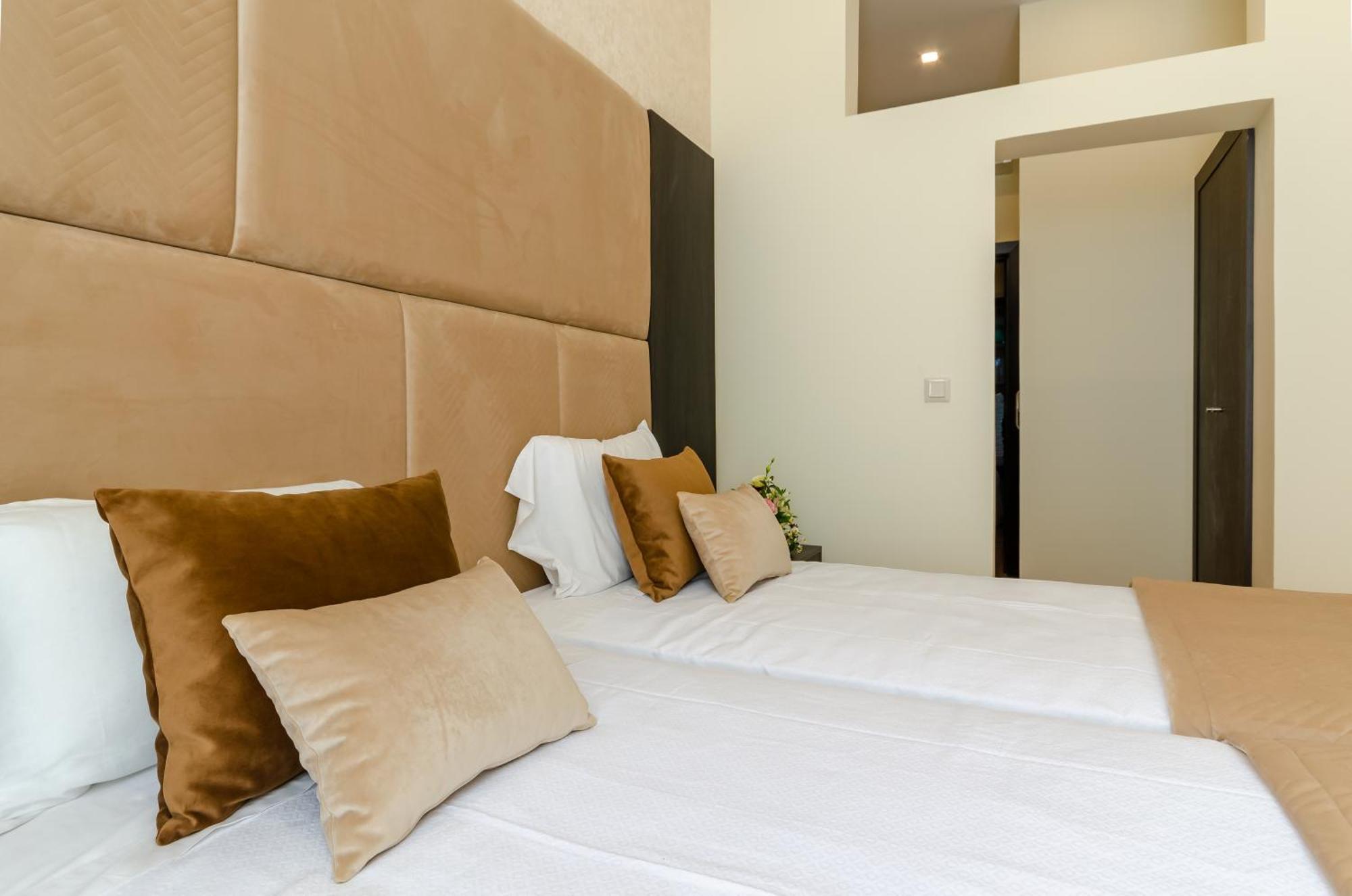 Superior Twin Room,1274372626:JPEG