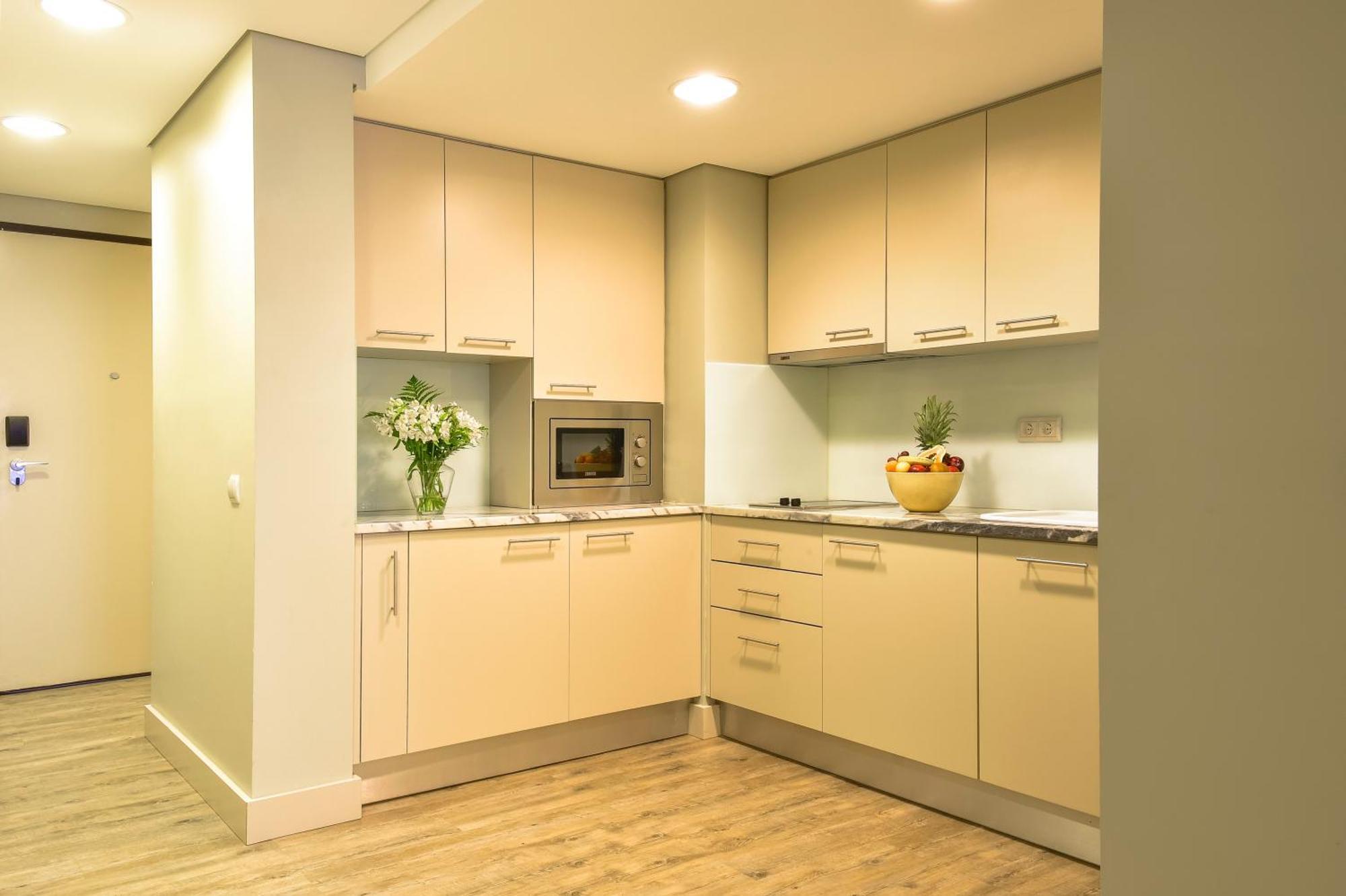 Premium Two-Bedroom Apartment City View
