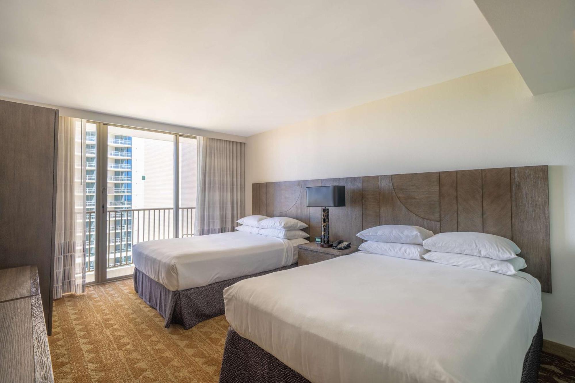 Queen Suite Two Queen Beds City View Mobility or Hearing Accessible
