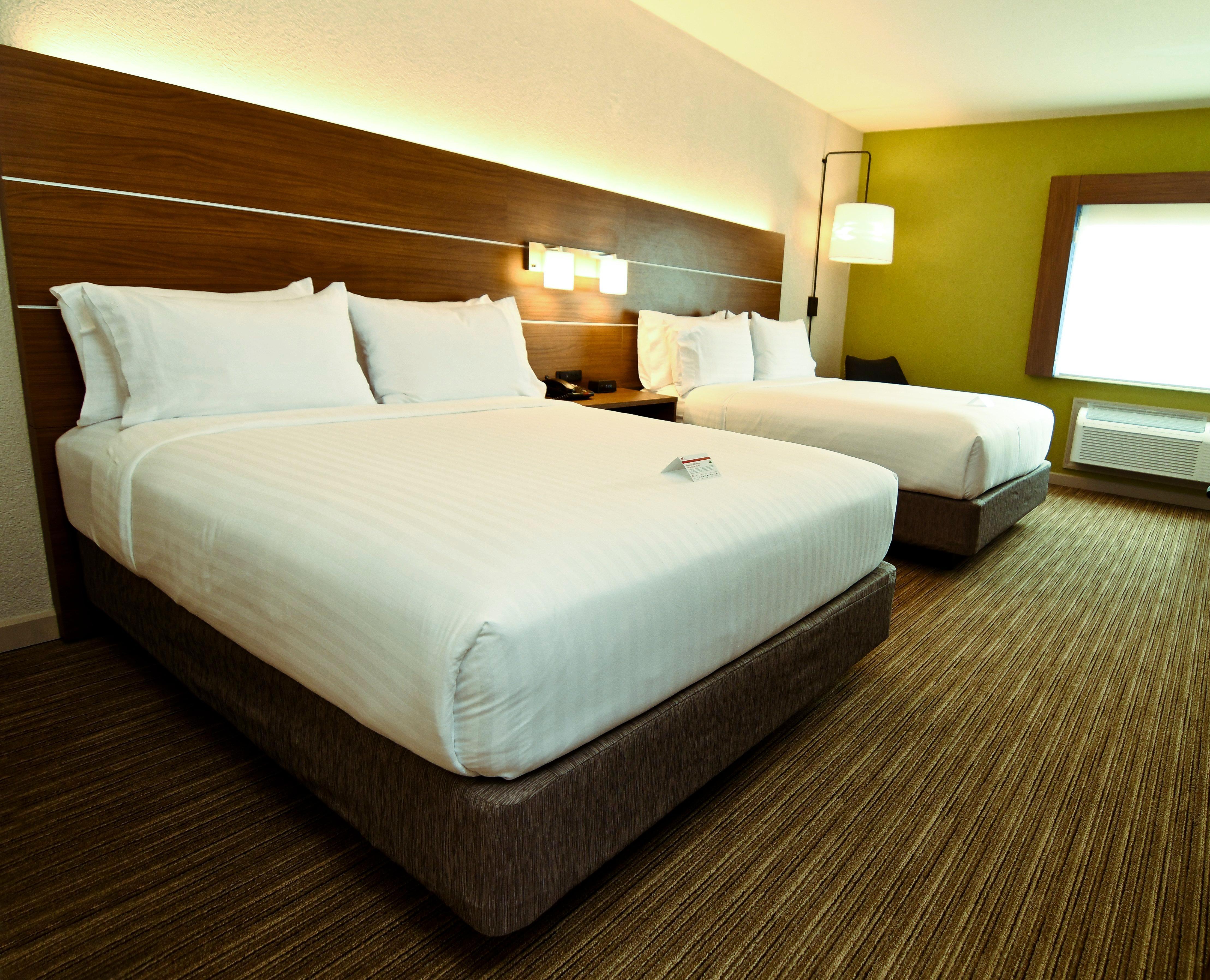 Standard Queen Room Two Queen Beds