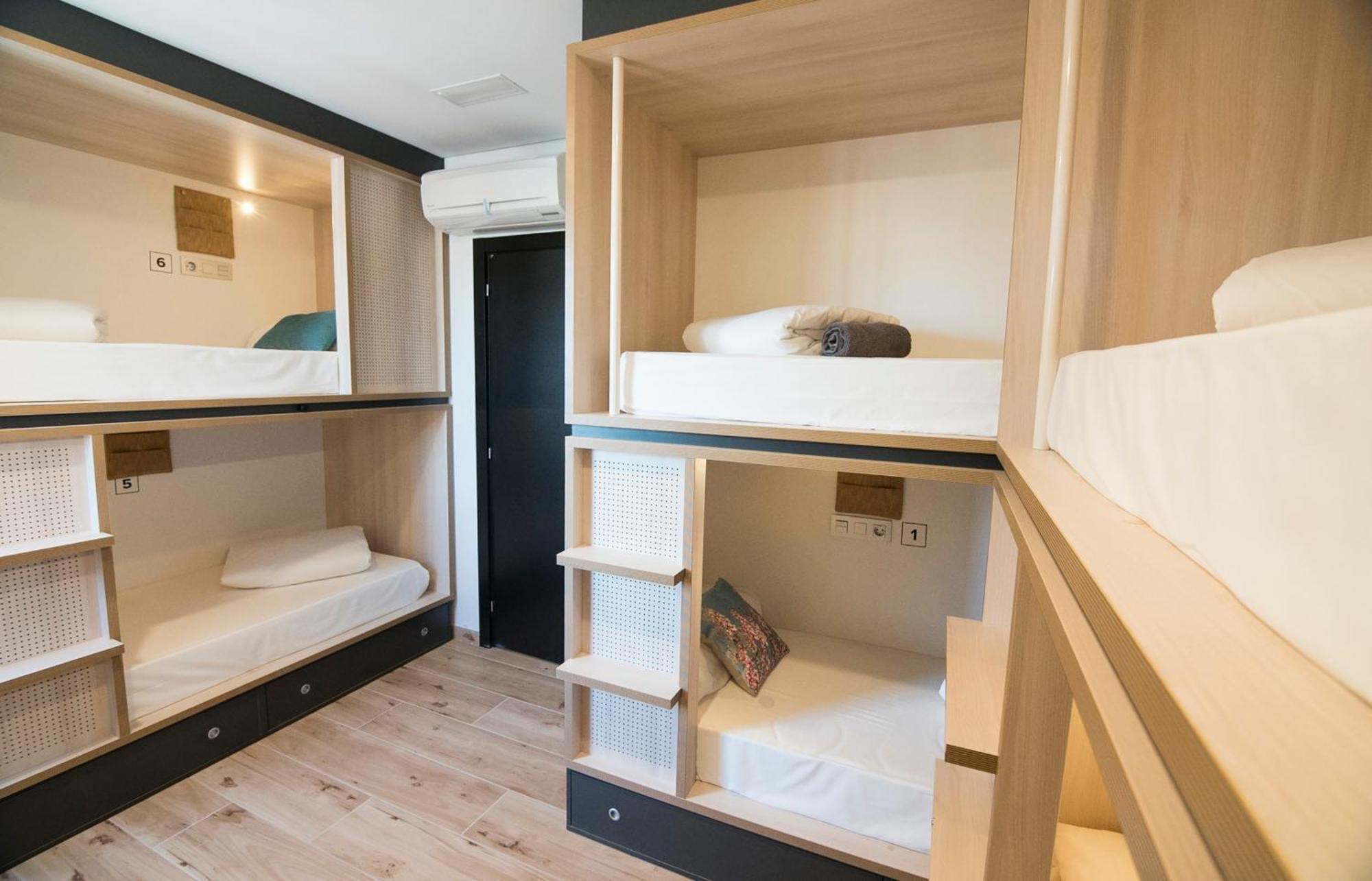 6-Bed Room Private Bathroom