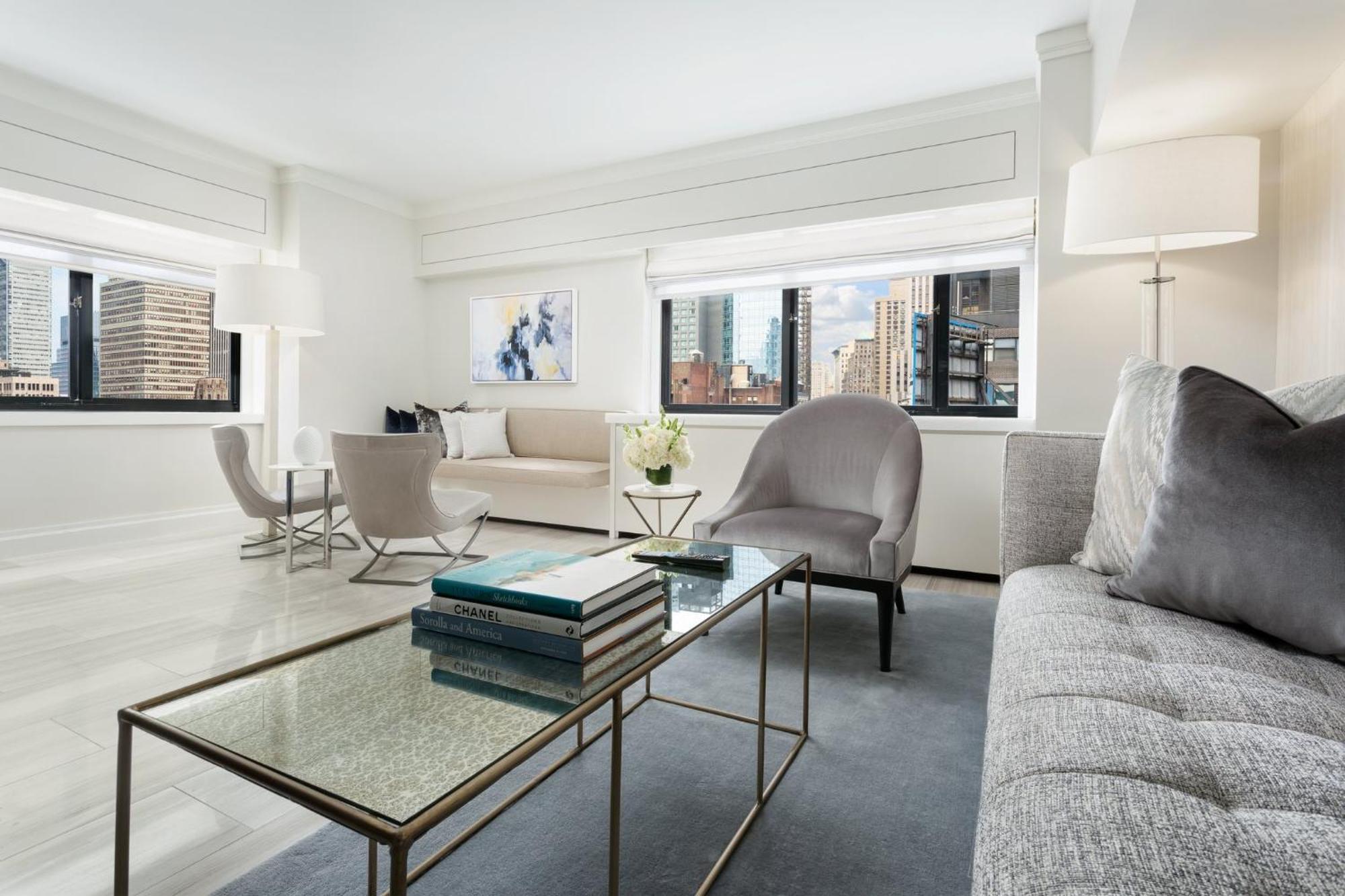 Presindential King Suite Manhattan Floor,1279040944:JPEG