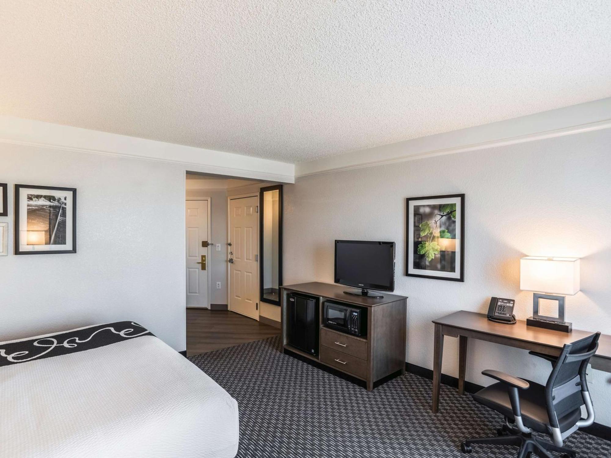 Deluxe Double Room with Two Double Beds