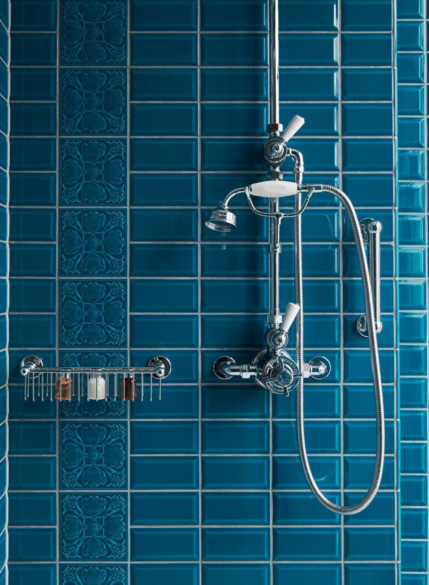 Family Room with Courtyard View,1458877006:JPEG