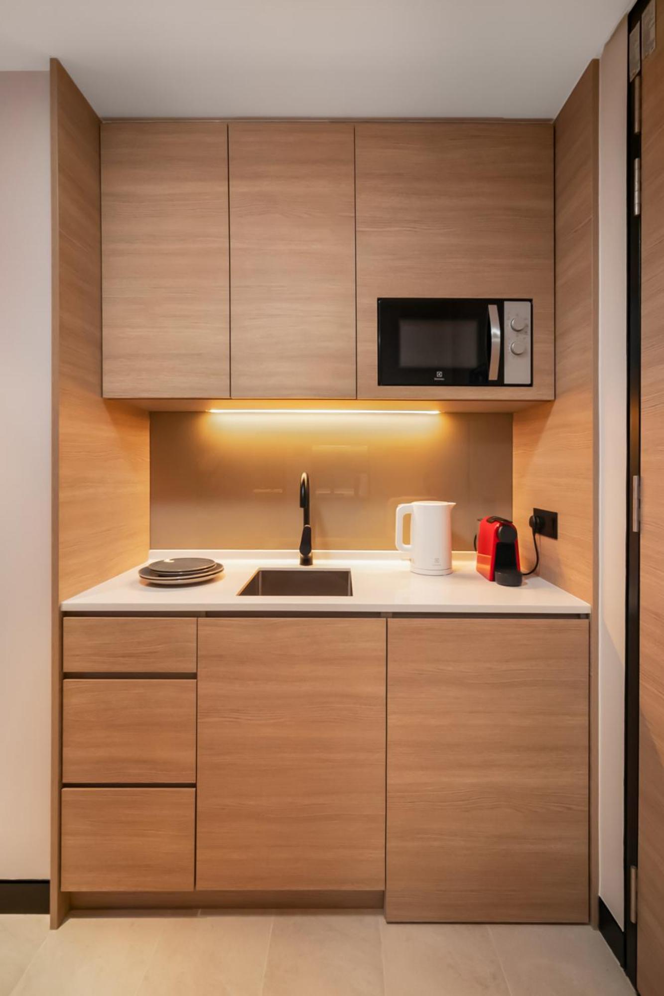 Studio Premier,1285811713:JPEG