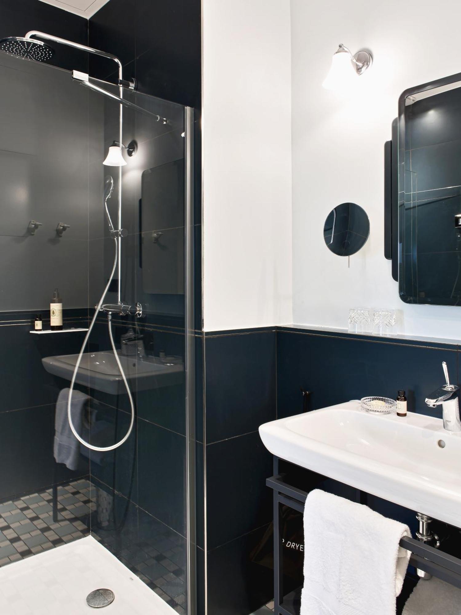 Standard Double or Twin Room "Mélisse" Maison Boileau 39 rue Boileau