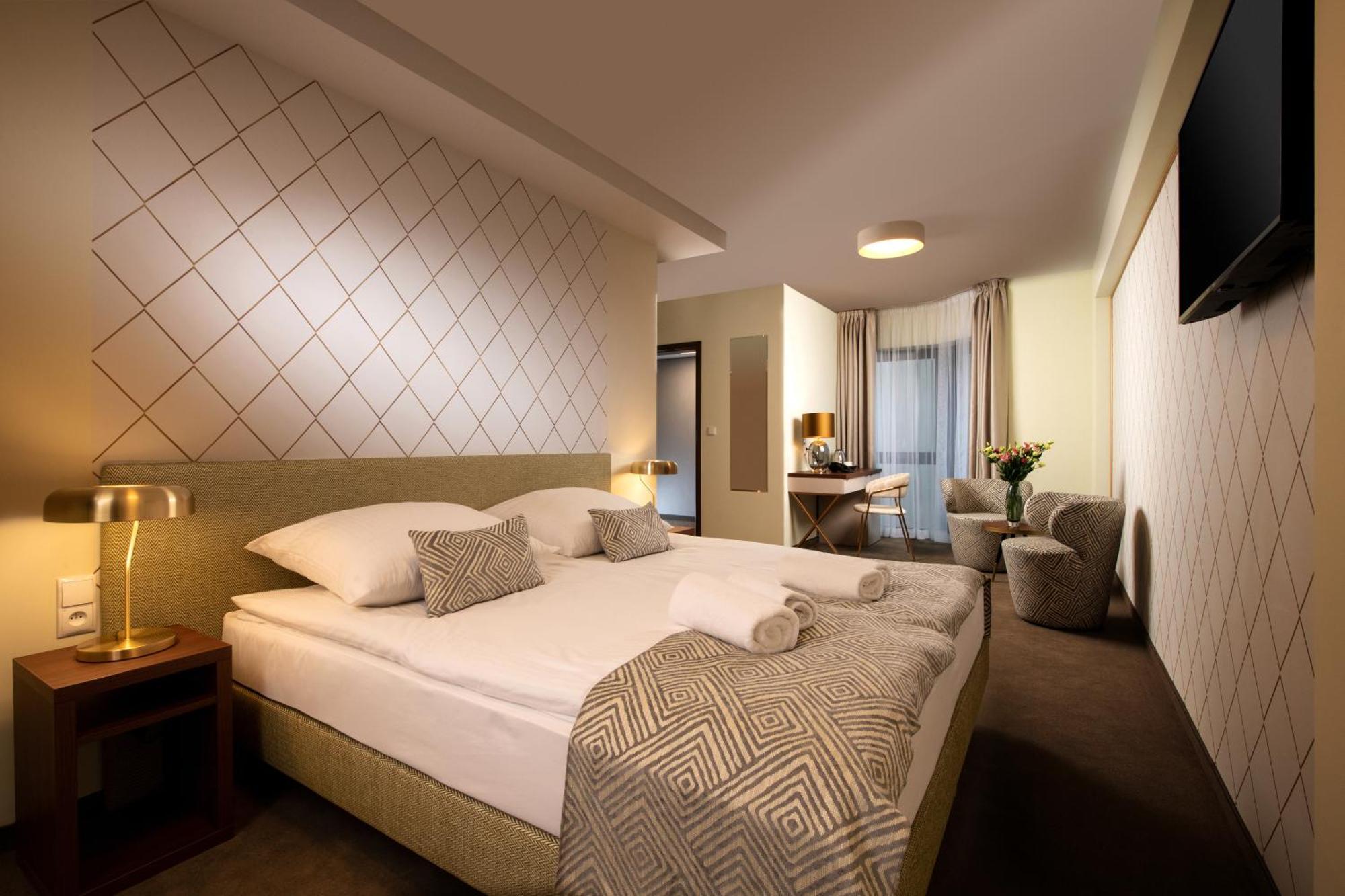 Standard Double or Twin Room,1286098360:JPEG