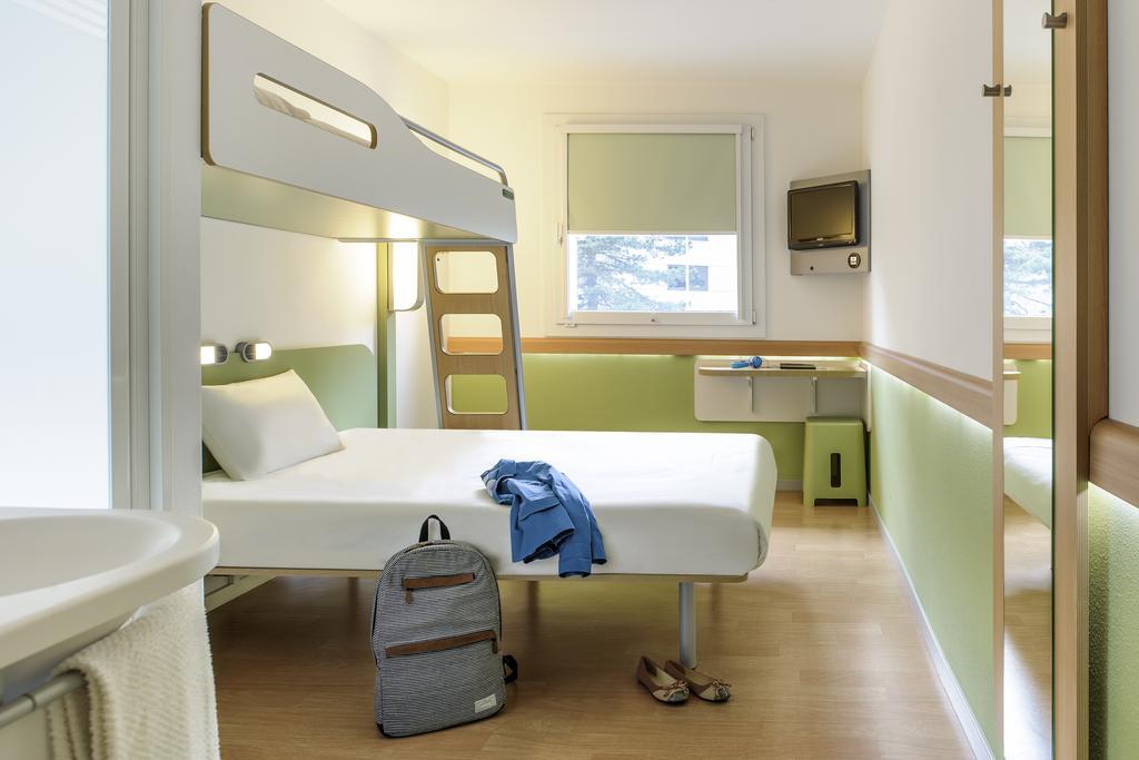 Triple Room,219896441:JPEG