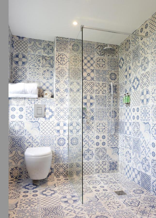 King Room,1297845403:JPEG