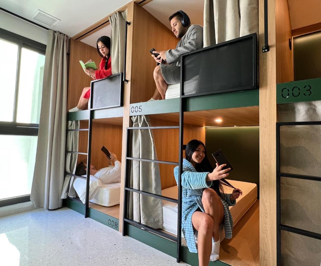 Bed in 18-Bed Mixed Dormitory Room with Bathroom,1300770871:JPEG