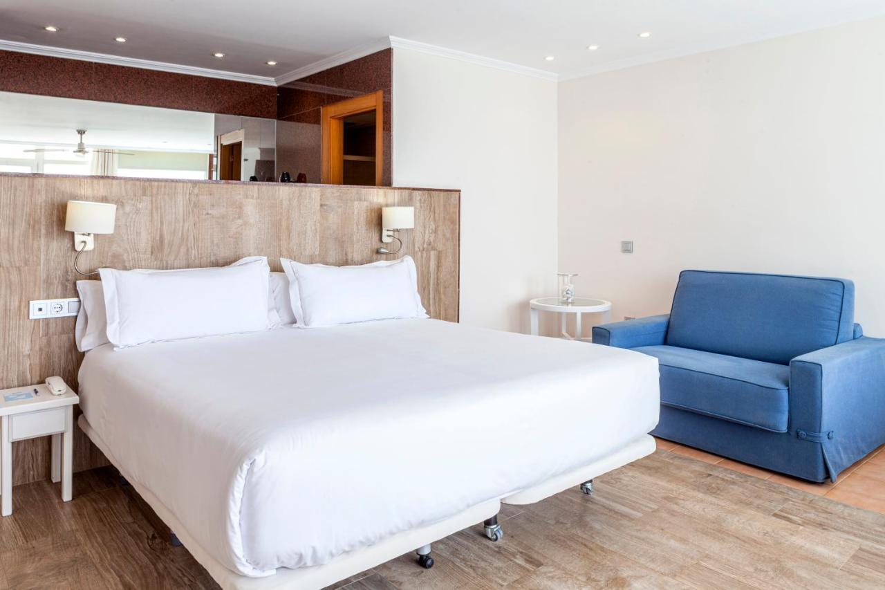 Suite with Pool Access