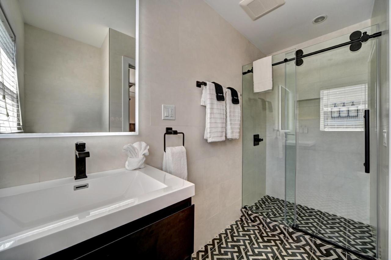 Family Bungalow,1323754540:JPEG