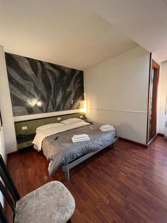 Standard Double Room,1333369586:JPEG